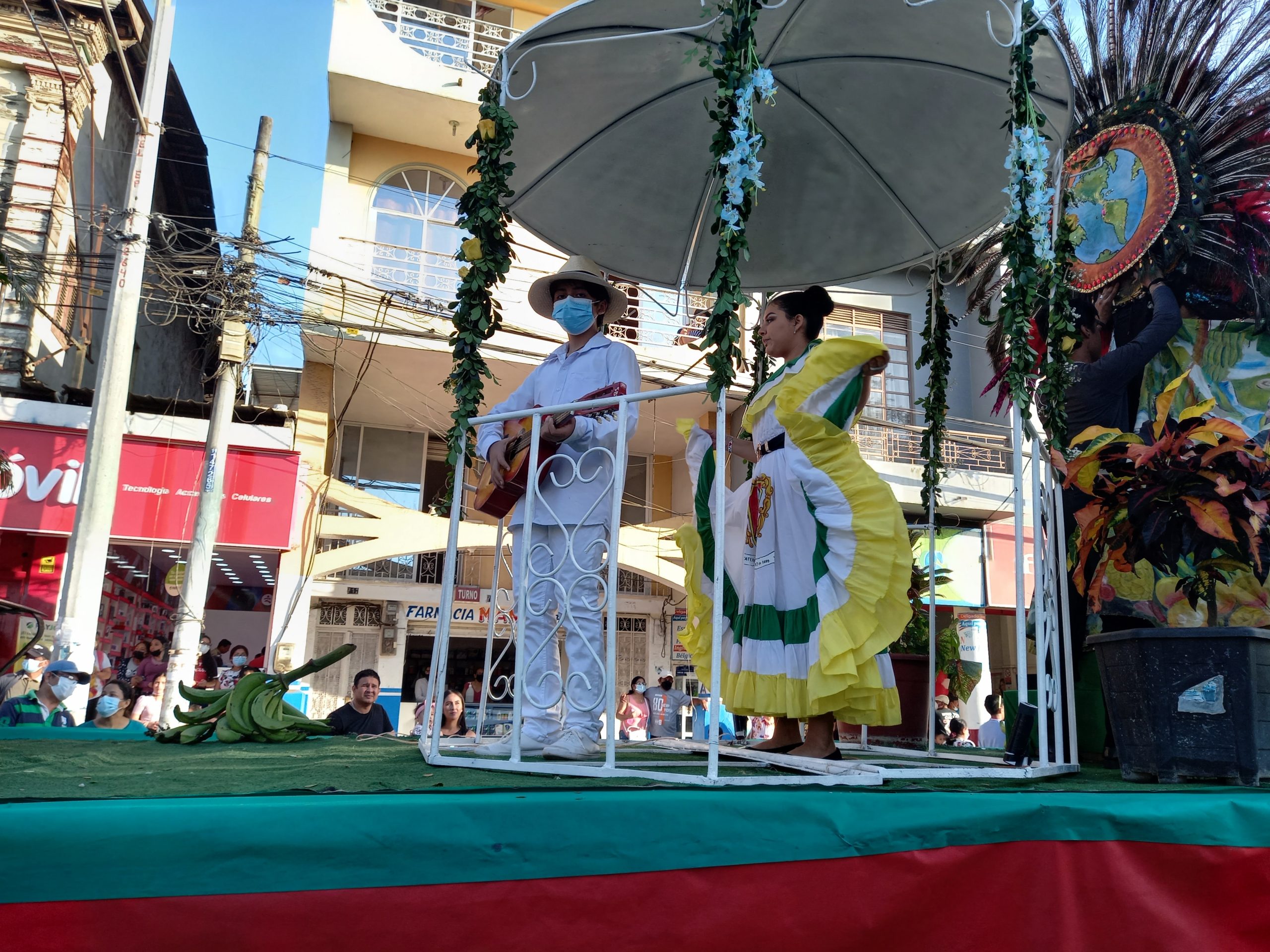 PARTICIPACIóN EN SEGUNDO FESTIVAL DE CARROS ALEGóRICOS